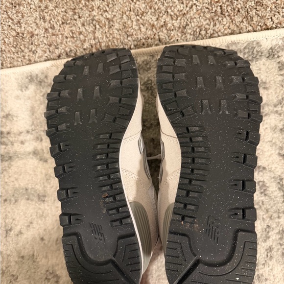 New Balance Classic 574 in White and Gray - Picture 7 of 7